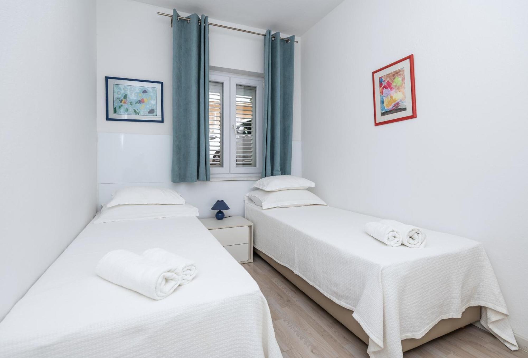 Apartments Sokol Makarska Extérieur photo