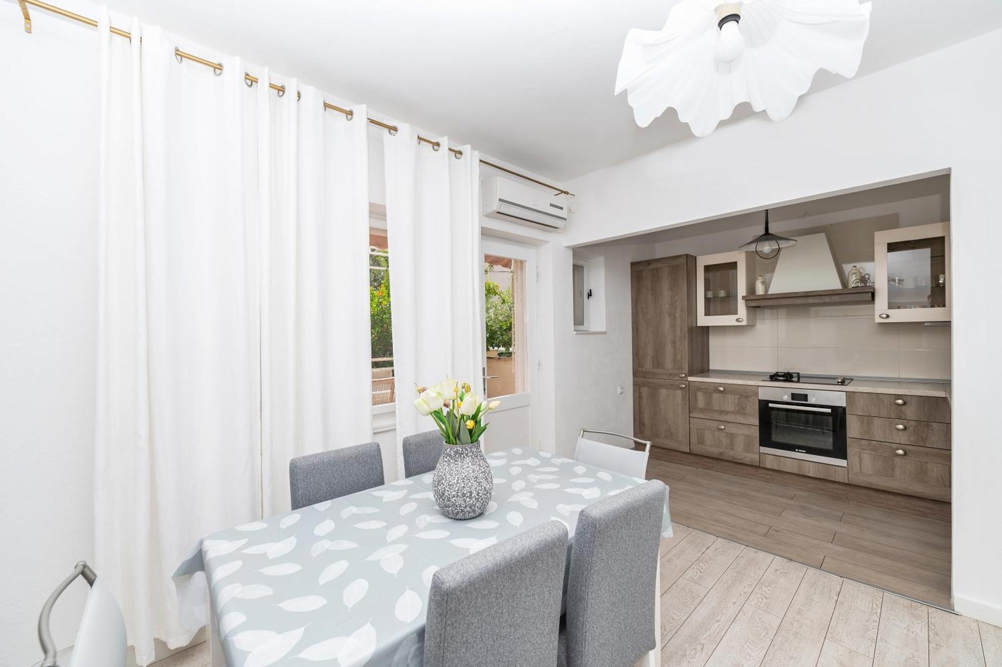 Apartments Sokol Makarska Extérieur photo