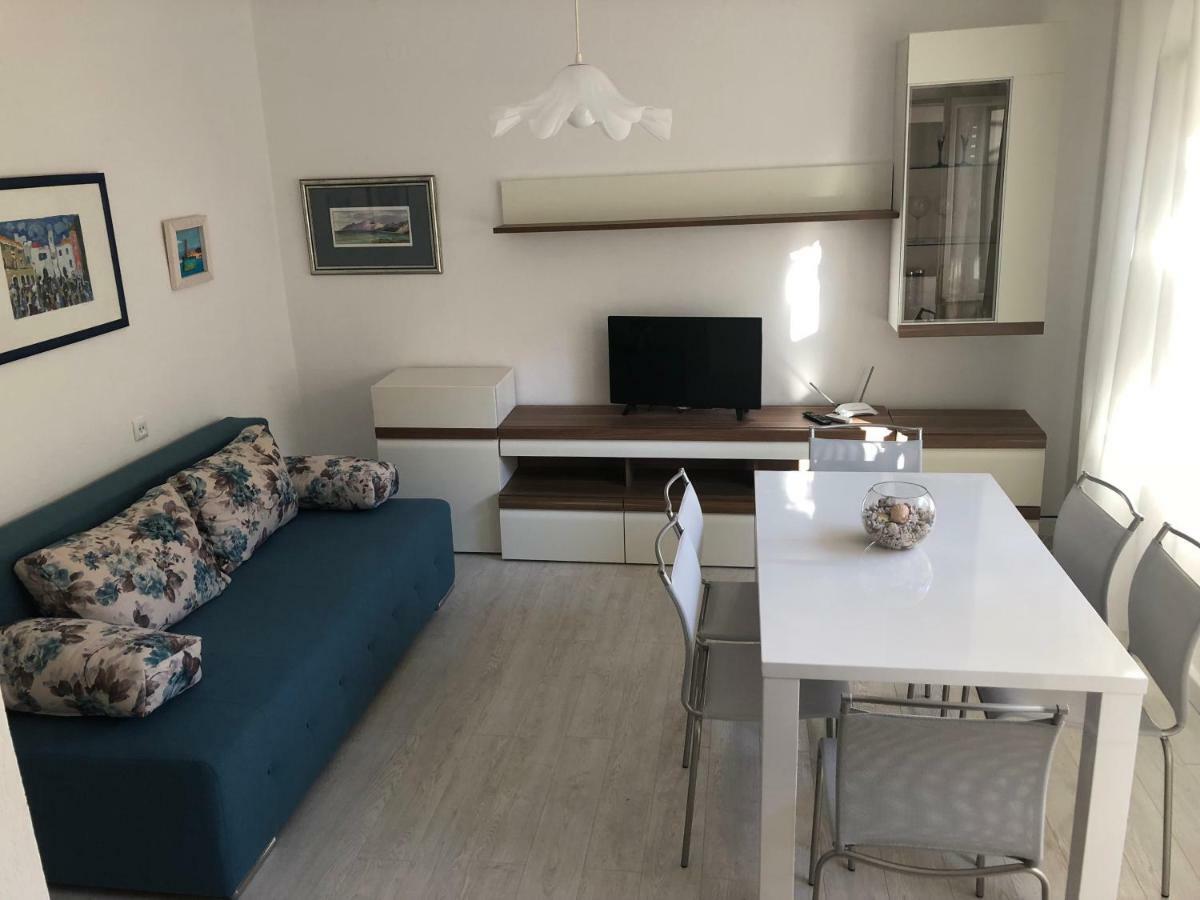 Apartments Sokol Makarska Extérieur photo
